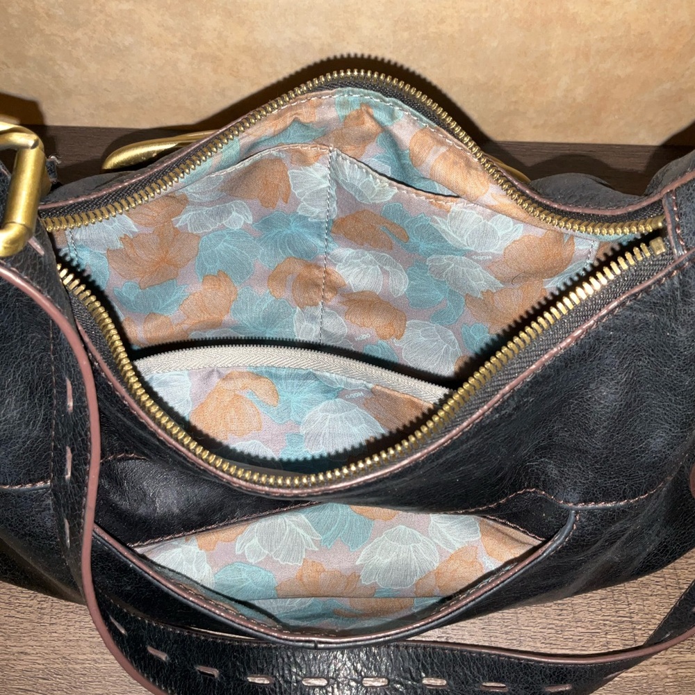 HOBO Harloh Black Leather Shoulder Bag w/ kiss-lock pocket Handbag - Picture 10 of 16